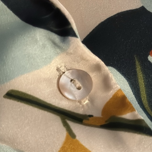 ZARA Satin floral print buttoned down woman’s shirt blouse Sz XS - Picture 9 of 14